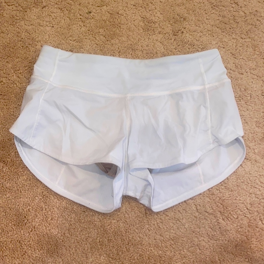 Lululemon Speed-Up Shorts :))